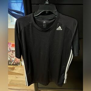 Adidas T-shirt
